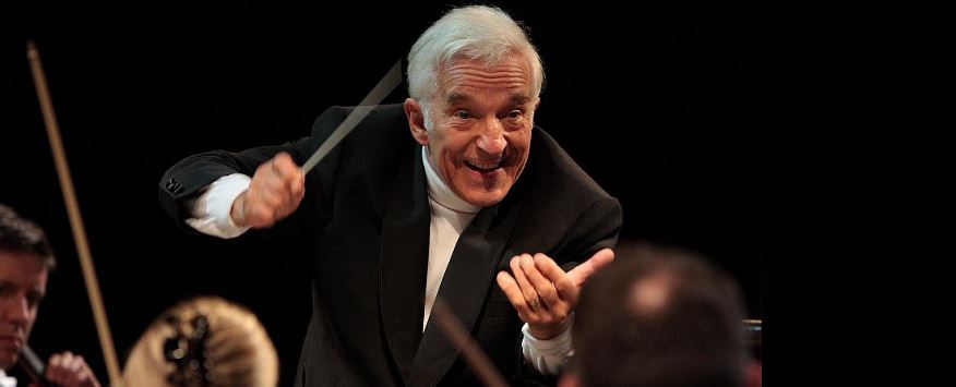Vladimir Ashkenazy conducts the Athens State Orchestra